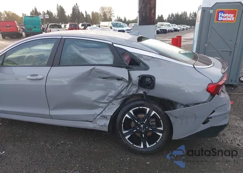 2024 Kia K5 Gt-Line z USA, uszkodzony, nr VIN 5XXG64J23RG229854